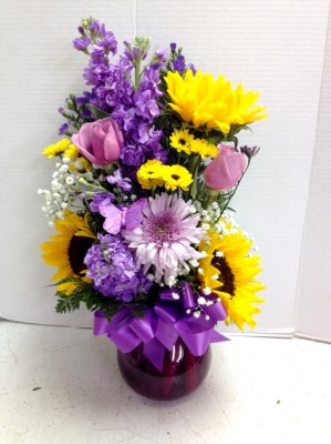 <img src="image.gif" alt="Purple and Sunflowers" />