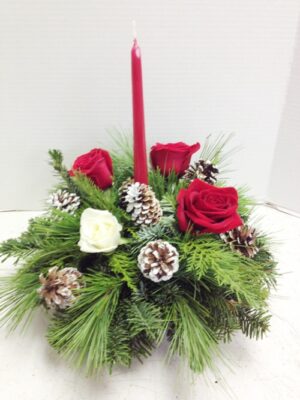 xmas centerpiece 4 roses