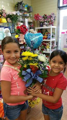 Customer 2 Girls in the shop